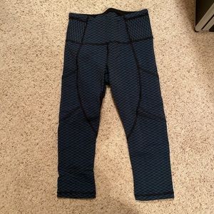 Lululemon Outrun crop leggings